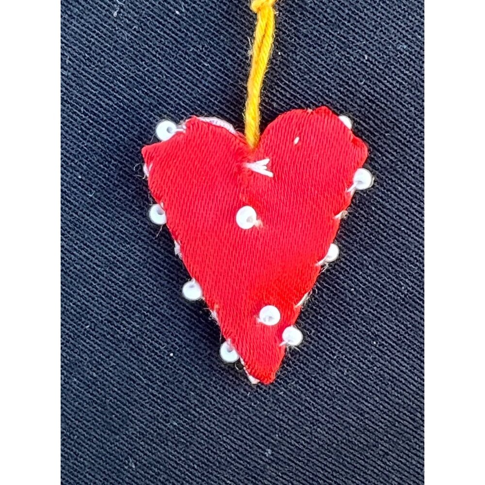 Zapotec Wish Pillow Black W/ Hand Woven Yei Figure & Heart Charm in Pocket Wool - Picture 6 of 9